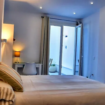 In Conil Near Stunning Beaches Apartment *